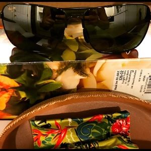 Maui Jim Sunglasses With Polarized Lenses